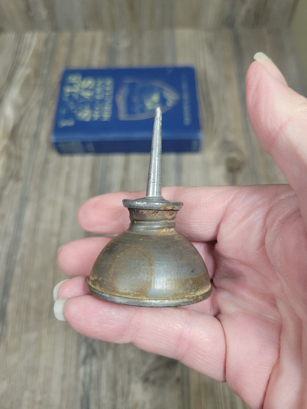 Vintage Miniature Metal Thumb Pump Oil Can Small Sewing Machine Machinist Oiler